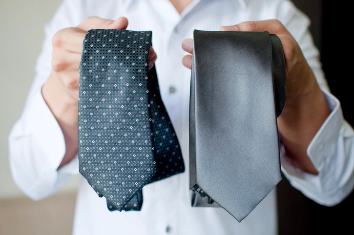 Best Color Tie for Interview